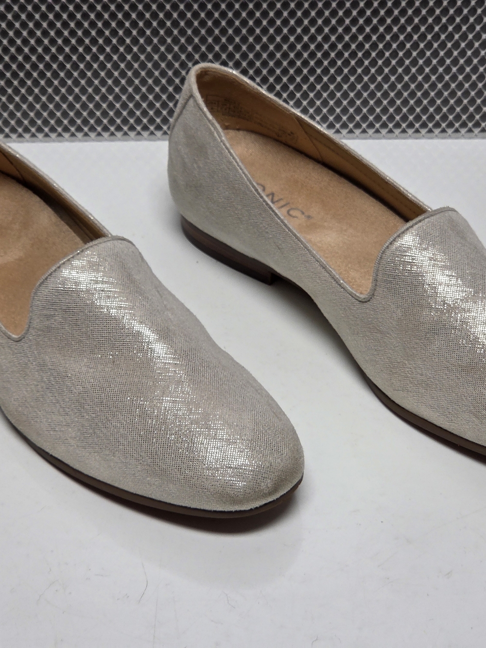 Vionic Women's Shimmer Ivory Slip-On Loafers